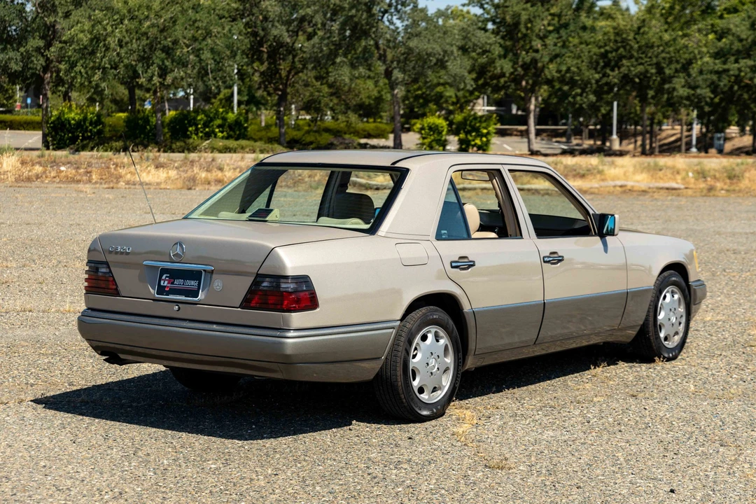 1994 Mercedes-Benz W124 E-Class - Image 24 of 31