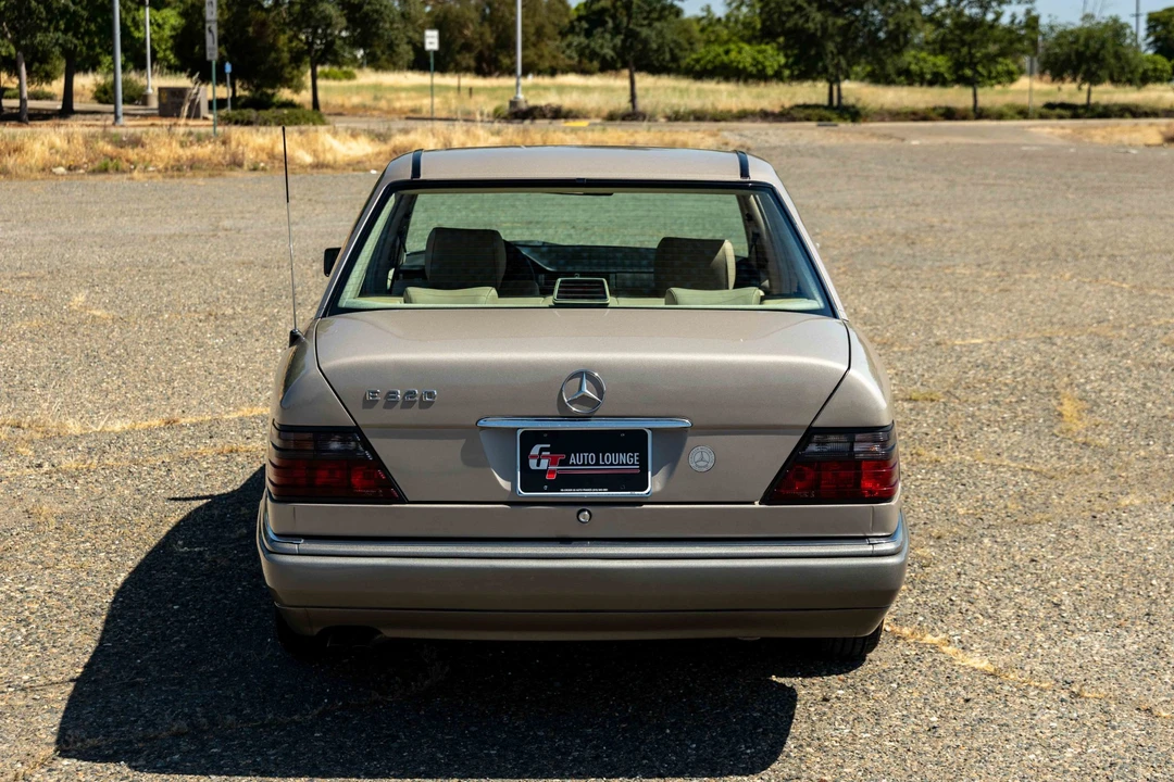 1994 Mercedes-Benz W124 E-Class - Image 18 of 31