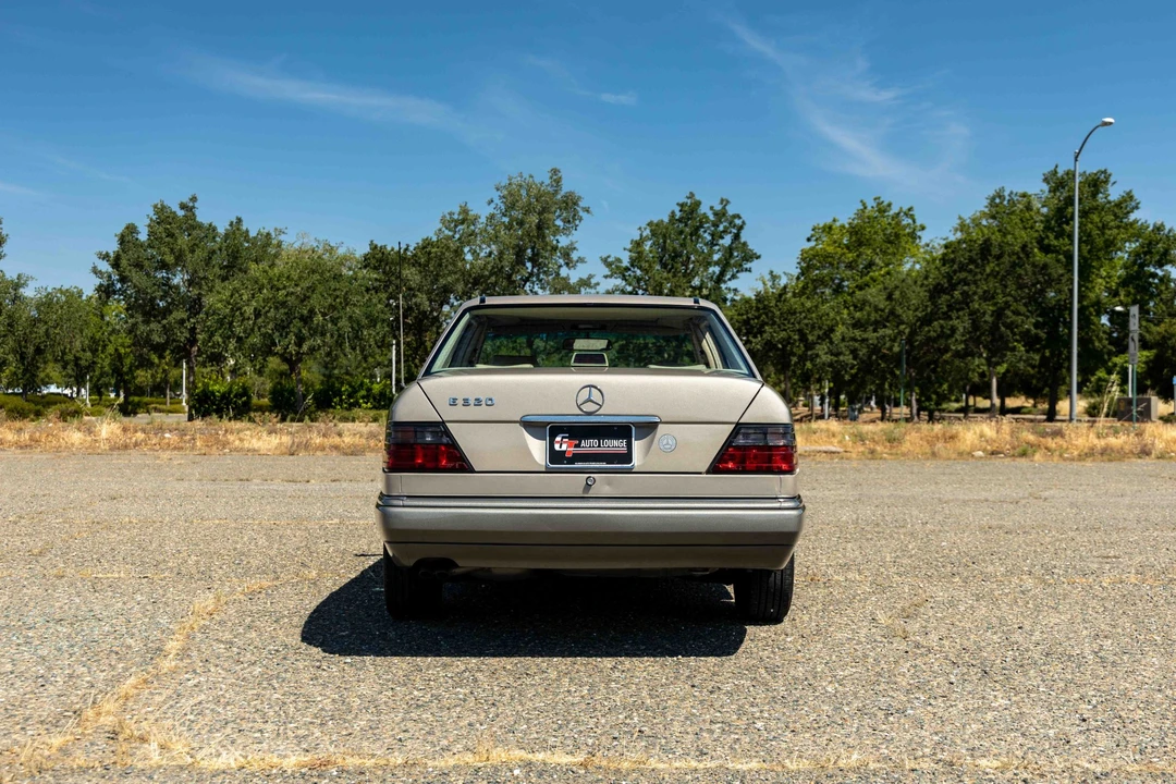 1994 Mercedes-Benz W124 E-Class - Image 15 of 31