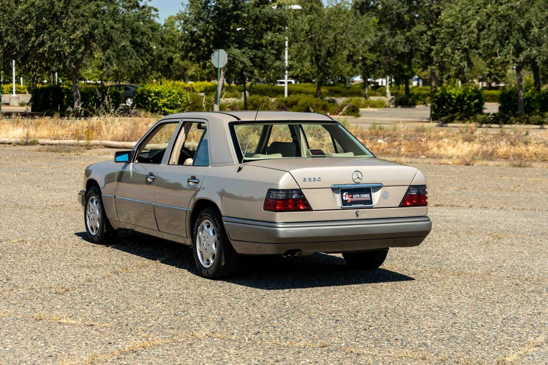 1994 Mercedes-Benz W124 E-Class - Image 9 of 31