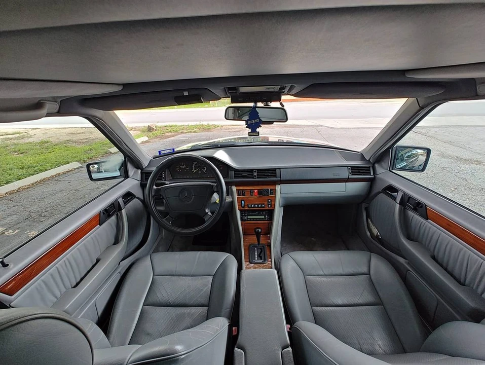 1994 Mercedes-Benz W124 E-Class - Image 7 of 24