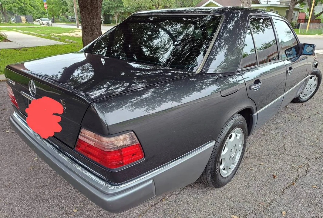 1994 Mercedes-Benz W124 E-Class - Image 3 of 24
