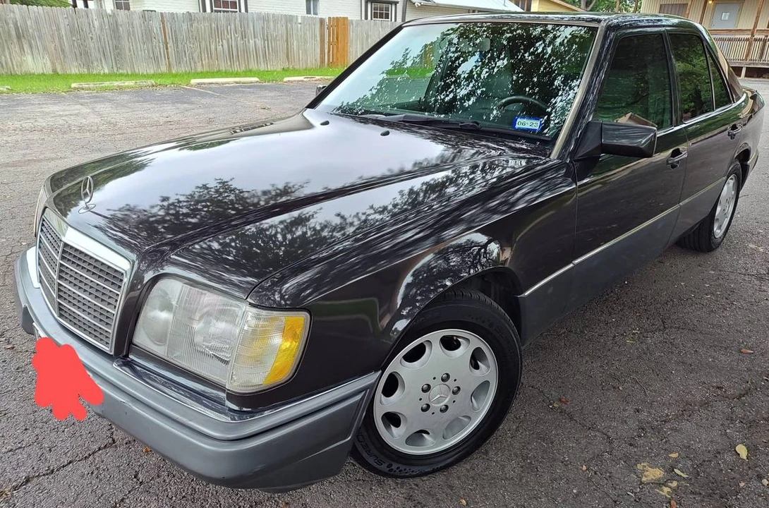 1994 Mercedes-Benz W124 E-Class - Image 2 of 24