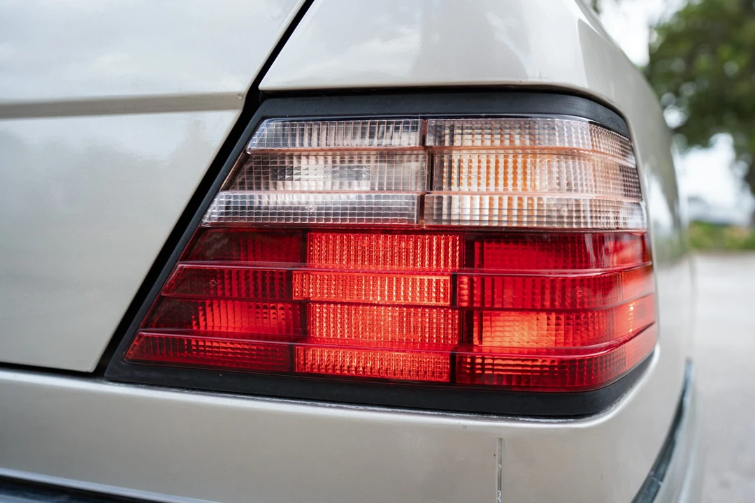 1994 Mercedes-Benz W124 E-Class - Image 20 of 31
