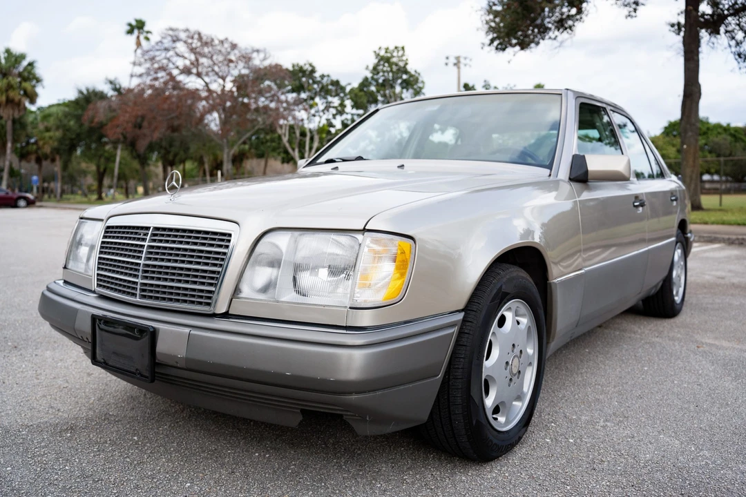 1994 Mercedes-Benz W124 E-Class - Image 10 of 31