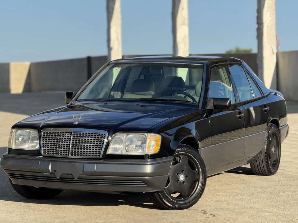 1994 Mercedes-Benz W124 E-Class - Image 10 of 31