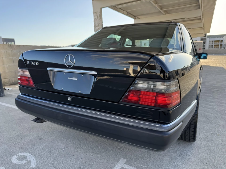 1994 Mercedes-Benz W124 E-Class - Image 30 of 31