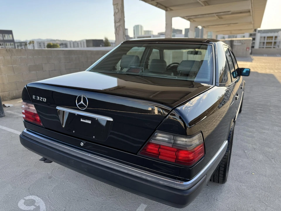 1994 Mercedes-Benz W124 E-Class - Image 29 of 31