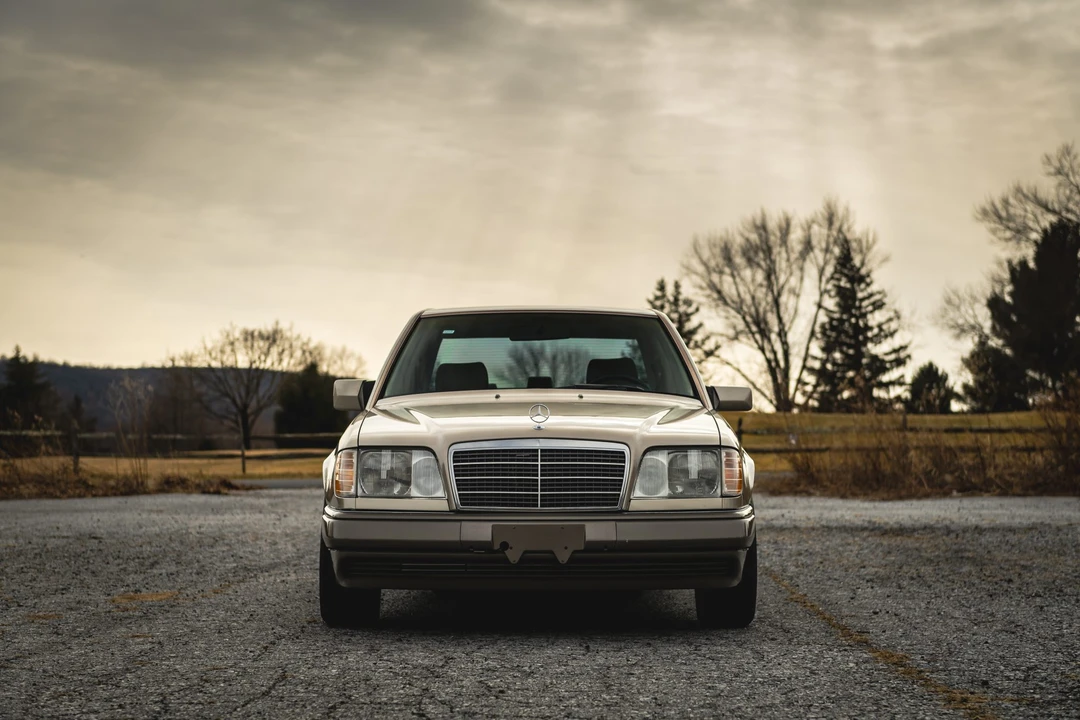 1994 Mercedes-Benz W124 E-Class - Image 9 of 31