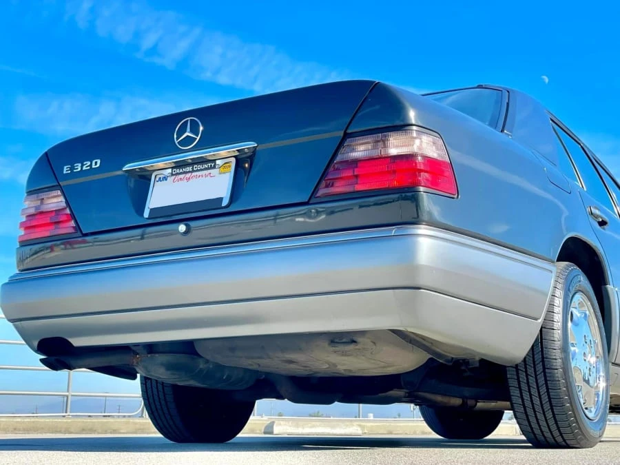 1994 Mercedes-Benz W124 E-Class - Image 23 of 31