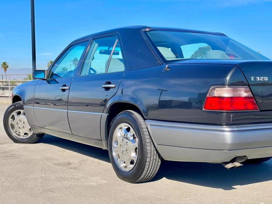 1994 Mercedes-Benz W124 E-Class - Image 20 of 31