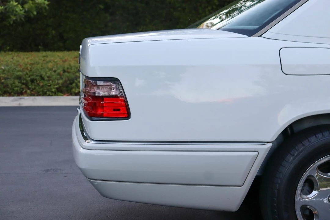 1994 Mercedes-Benz W124 E-Class - Image 29 of 31