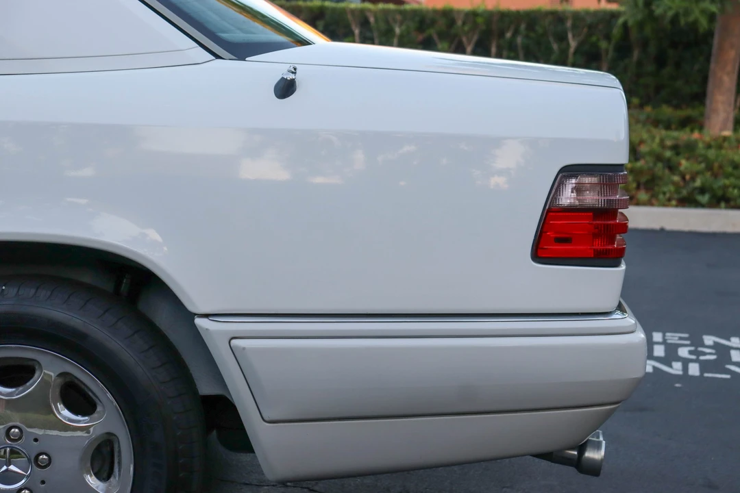 1994 Mercedes-Benz W124 E-Class - Image 30 of 31