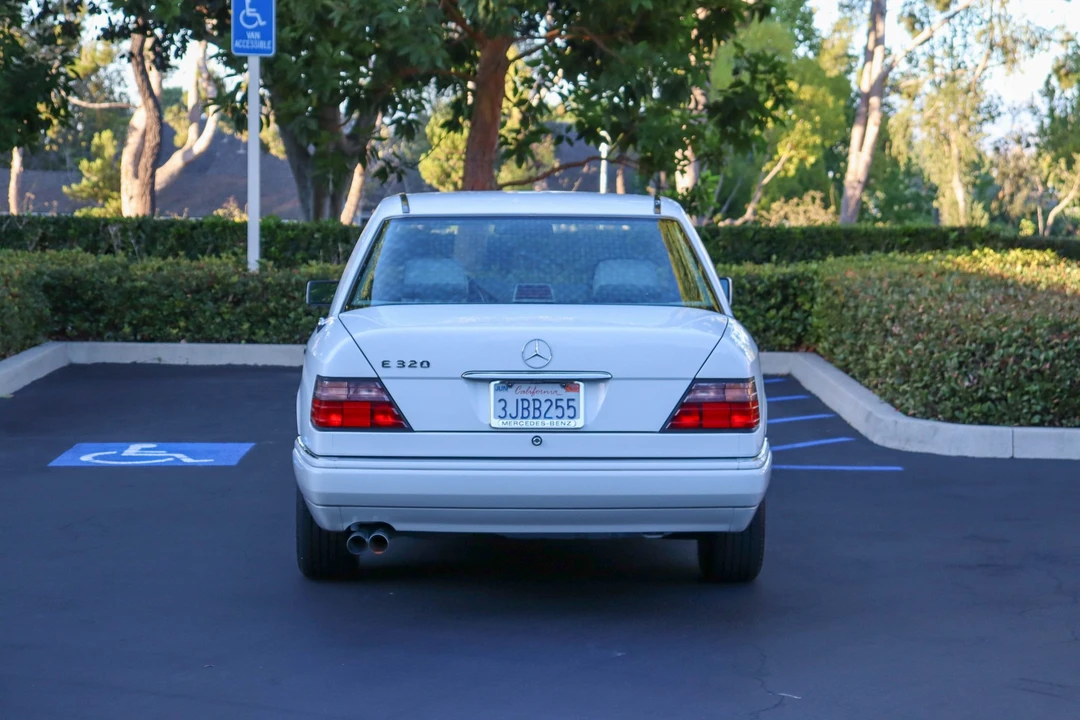 1994 Mercedes-Benz W124 E-Class - Image 6 of 31