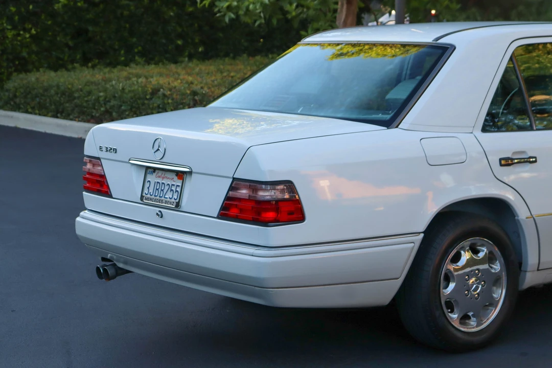 1994 Mercedes-Benz W124 E-Class - Image 31 of 31