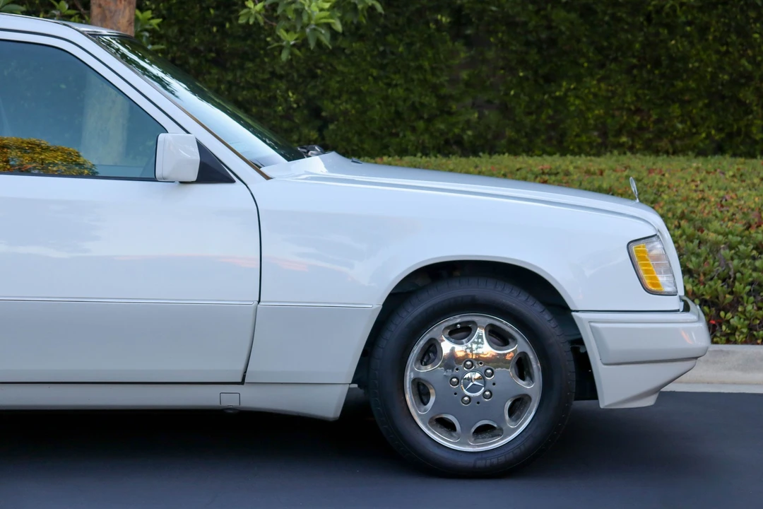 1994 Mercedes-Benz W124 E-Class - Image 24 of 31