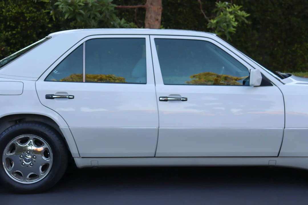 1994 Mercedes-Benz W124 E-Class - Image 26 of 31