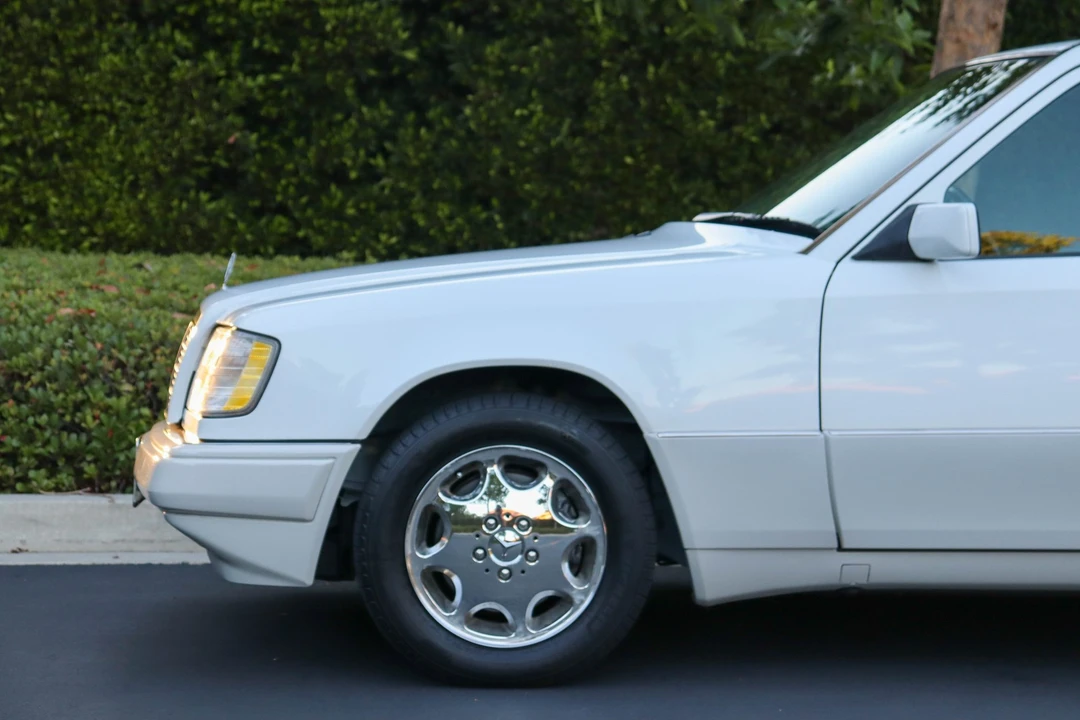 1994 Mercedes-Benz W124 E-Class - Image 23 of 31
