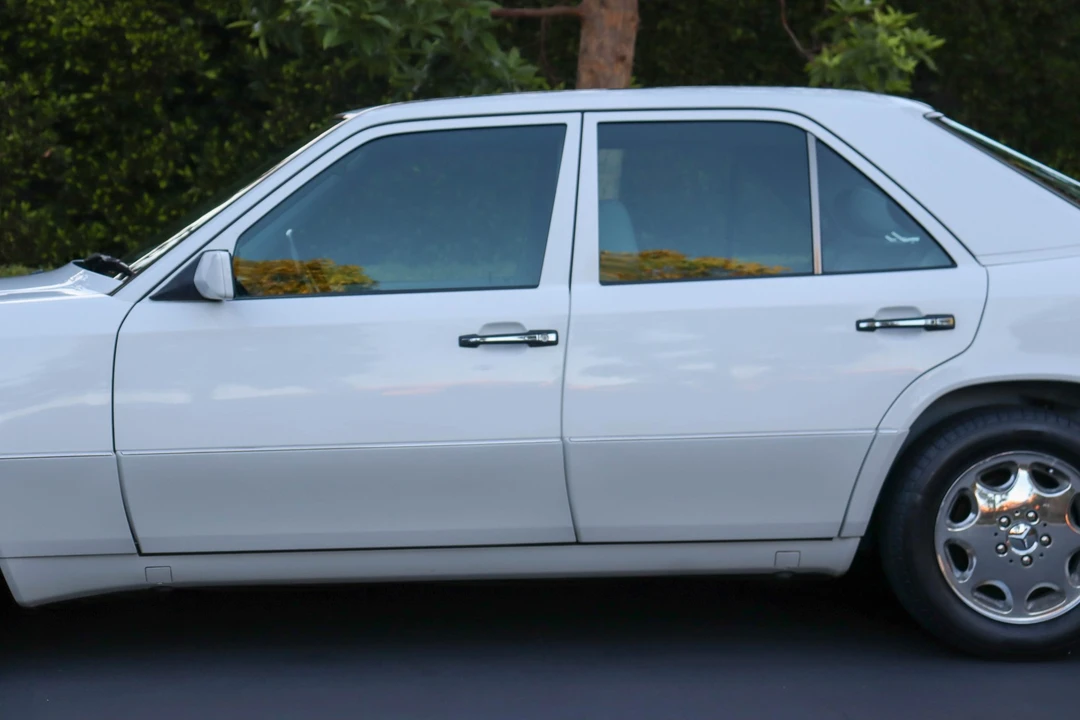 1994 Mercedes-Benz W124 E-Class - Image 25 of 31