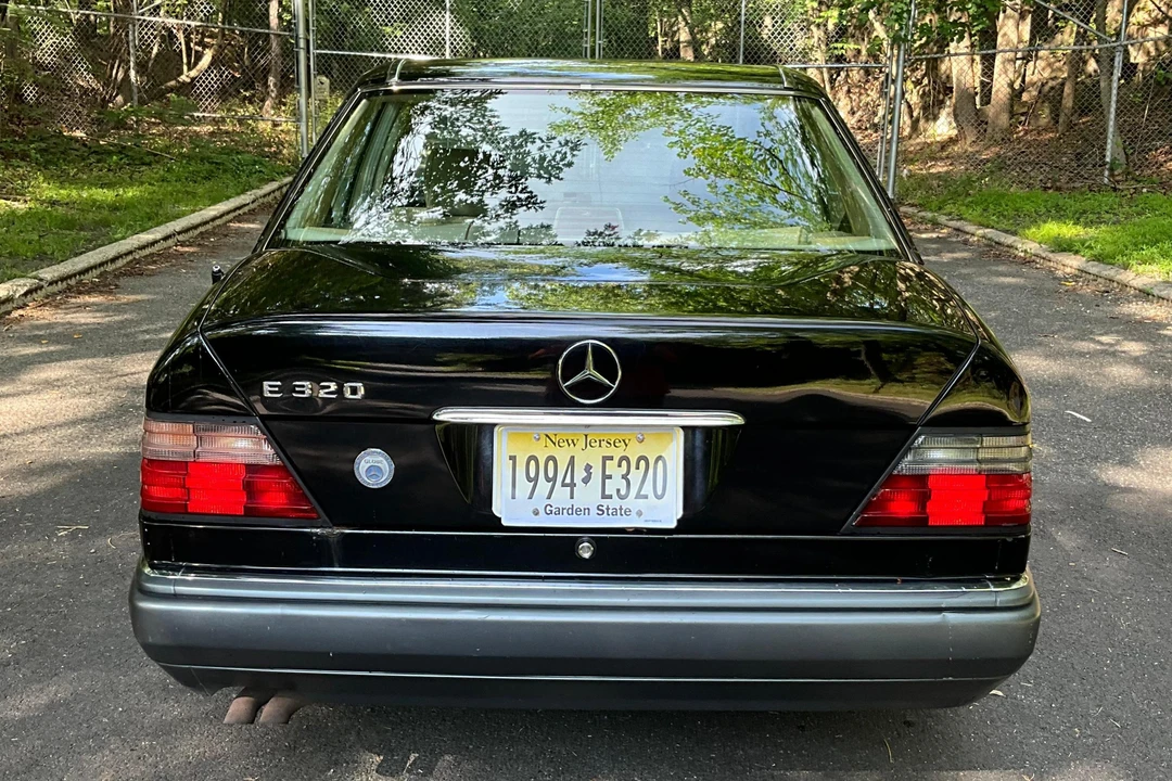 1994 Mercedes-Benz W124 E-Class - Image 5 of 31