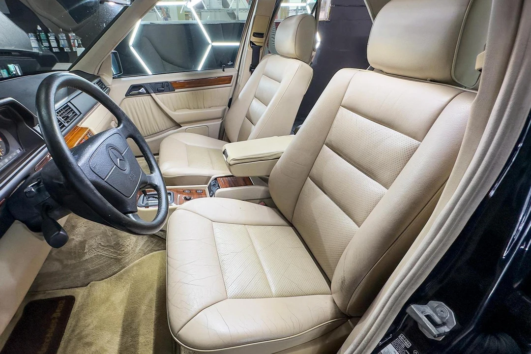 1994 Mercedes-Benz W124 E-Class - Image 23 of 31