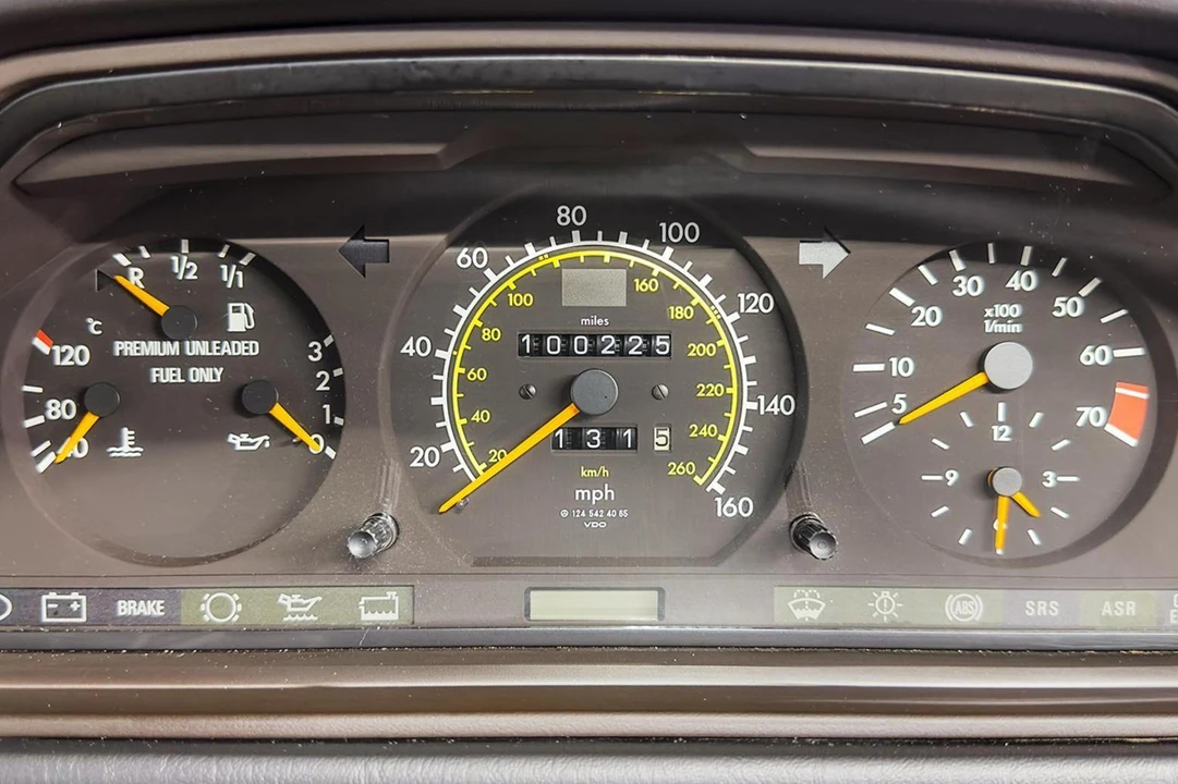 1994 Mercedes-Benz W124 E-Class - Image 25 of 31