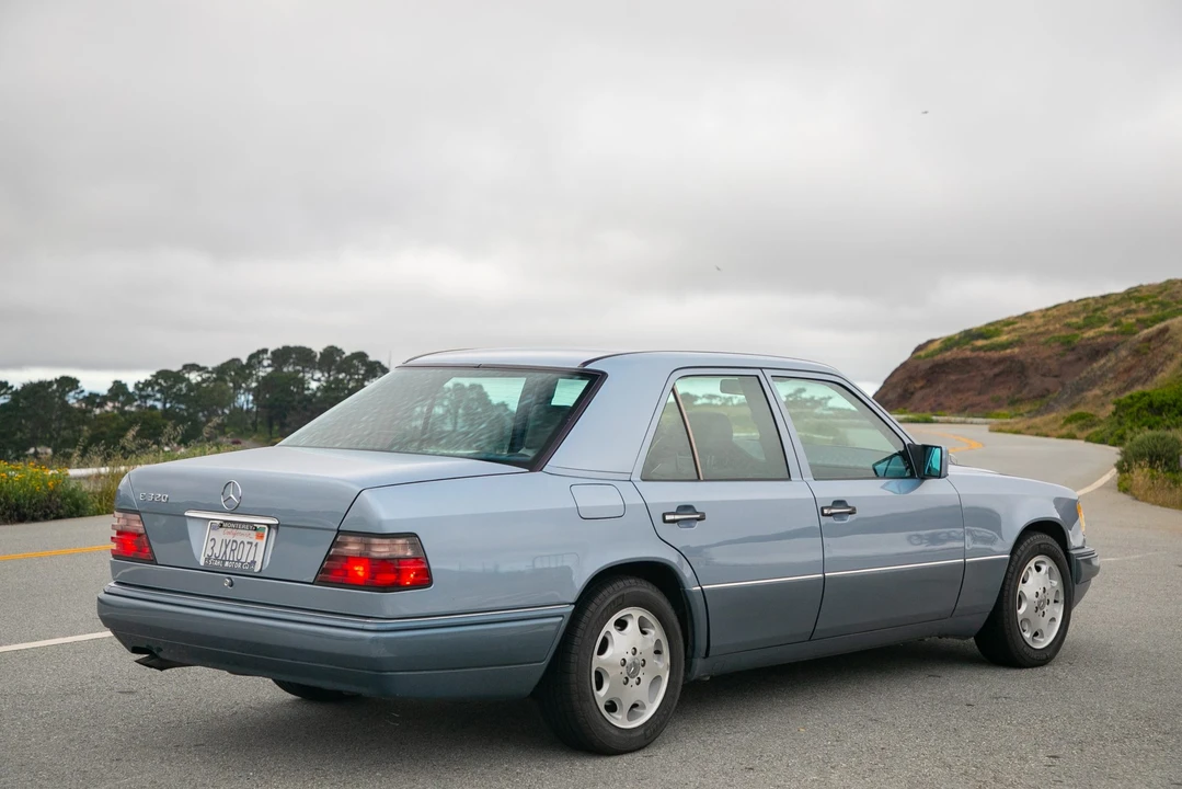 1994 Mercedes-Benz W124 E-Class - Image 10 of 31