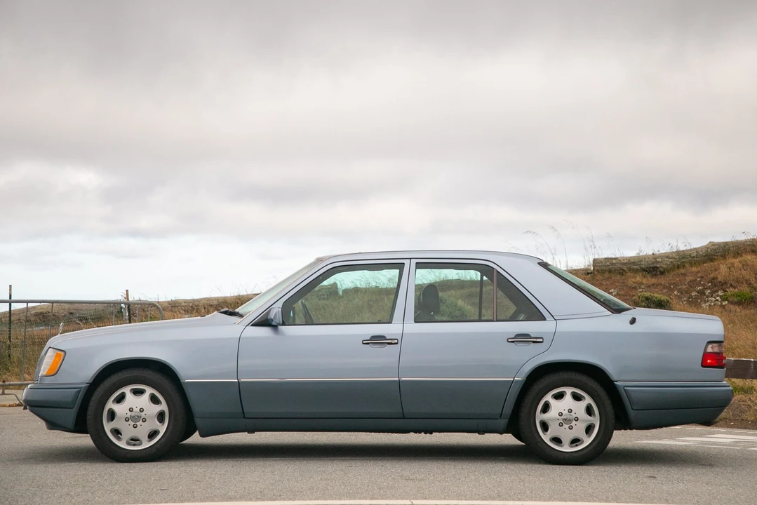 1994 Mercedes-Benz W124 E-Class - Image 17 of 31
