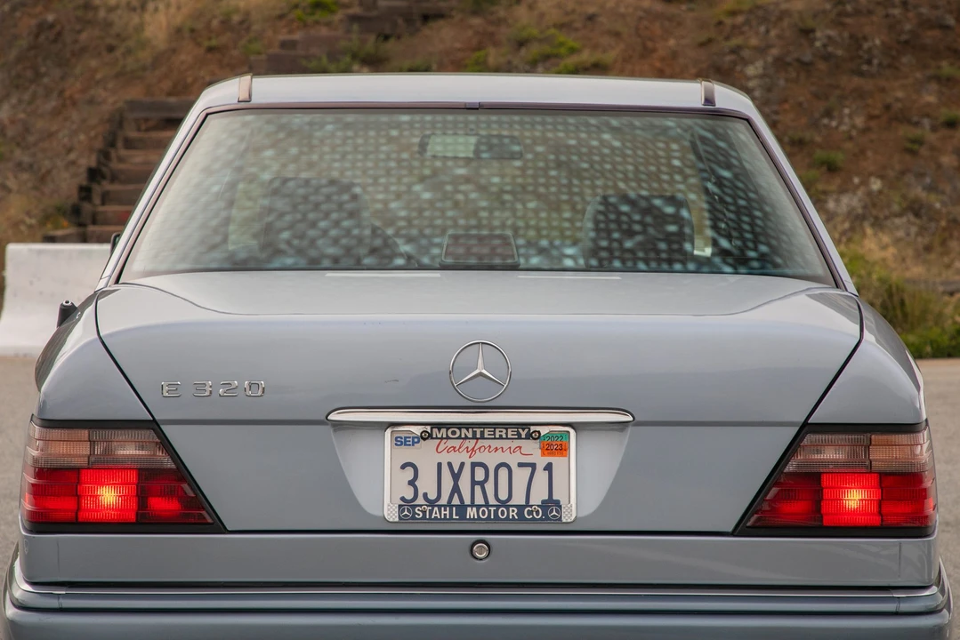 1994 Mercedes-Benz W124 E-Class - Image 14 of 31
