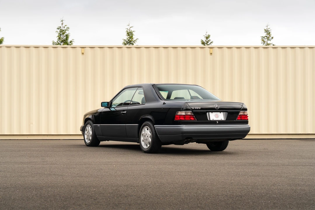 1994 Mercedes-Benz W124 E-Class - Image 8 of 31