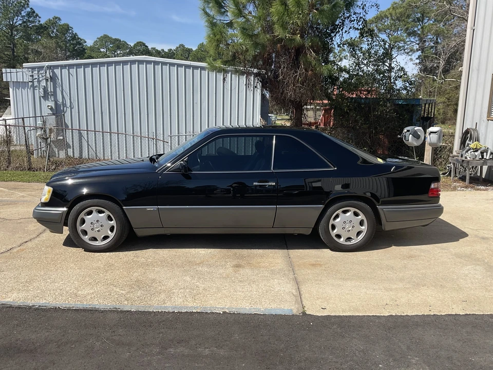 1994 Mercedes-Benz W124 E-Class - Image 3 of 31