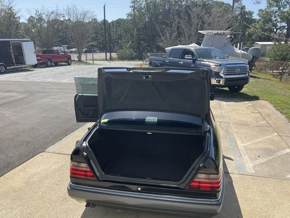 1994 Mercedes-Benz W124 E-Class - Image 26 of 31