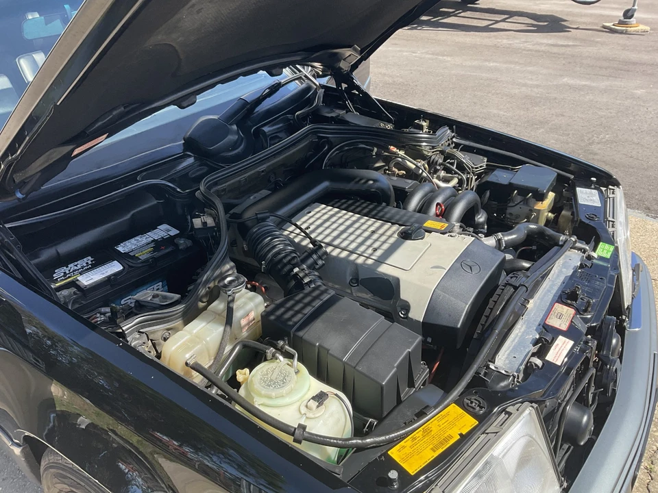1994 Mercedes-Benz W124 E-Class - Image 30 of 31