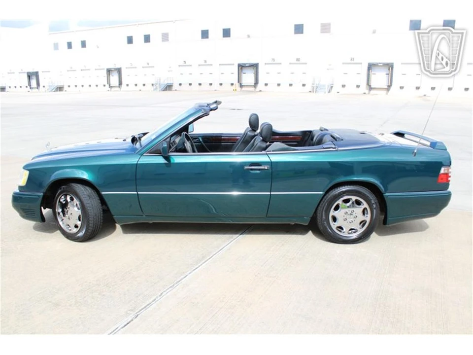 1994 Mercedes-Benz W124 E-Class - Image 2 of 31