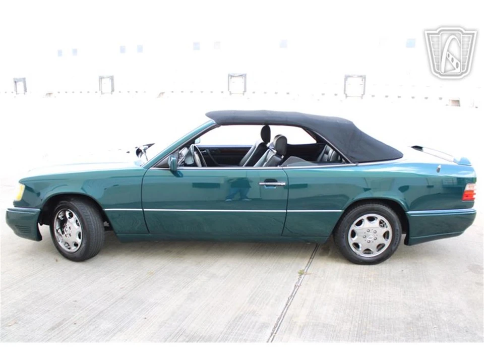 1994 Mercedes-Benz W124 E-Class - Image 13 of 31