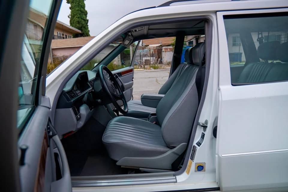 1994 Mercedes-Benz W124 E-Class - Image 7 of 20