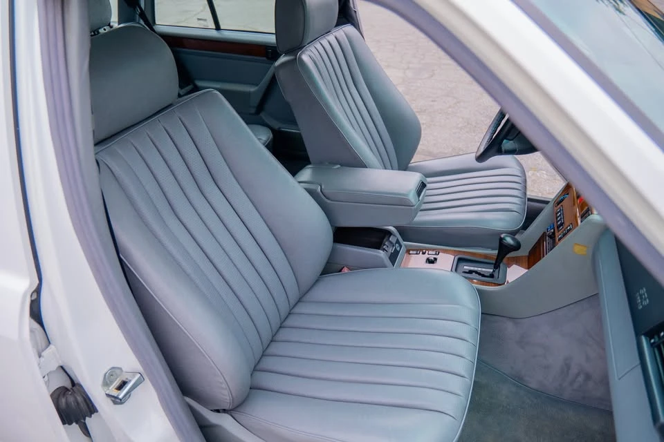 1994 Mercedes-Benz W124 E-Class - Image 11 of 20