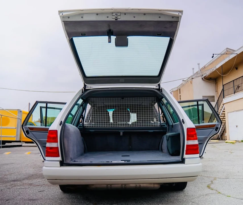 1994 Mercedes-Benz W124 E-Class - Image 15 of 20