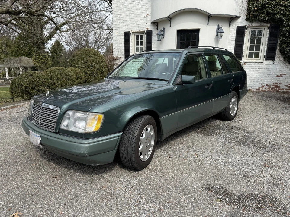 1994 Mercedes-Benz W124 E-Class - Image 2 of 31