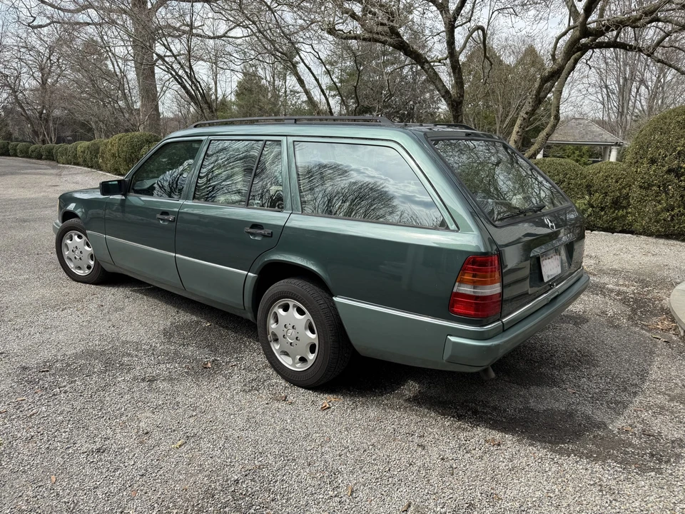 1994 Mercedes-Benz W124 E-Class - Image 4 of 31