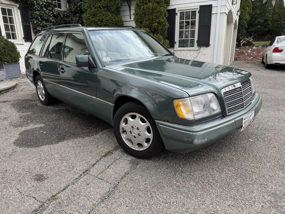 1994 Mercedes-Benz W124 E-Class - Image 9 of 31