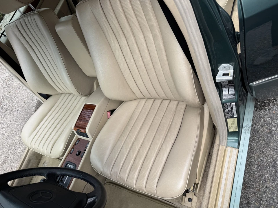 1994 Mercedes-Benz W124 E-Class - Image 30 of 31