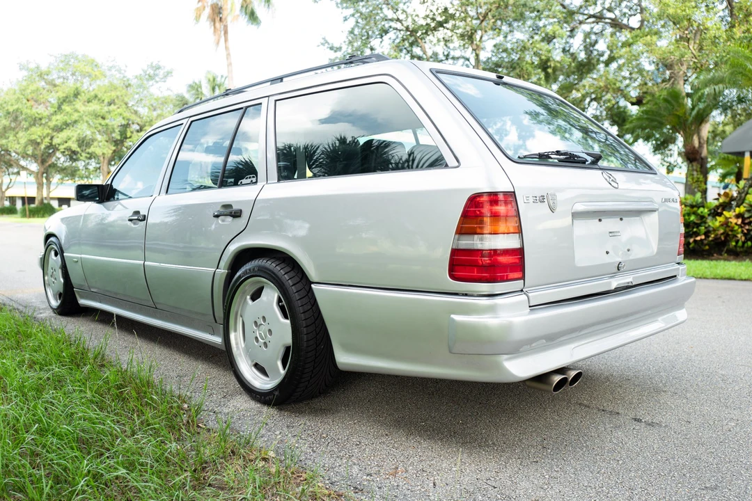 1994 Mercedes-Benz W124 E-Class - Image 5 of 31