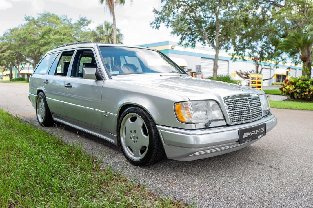 1994 Mercedes-Benz W124 E-Class - Image 8 of 31