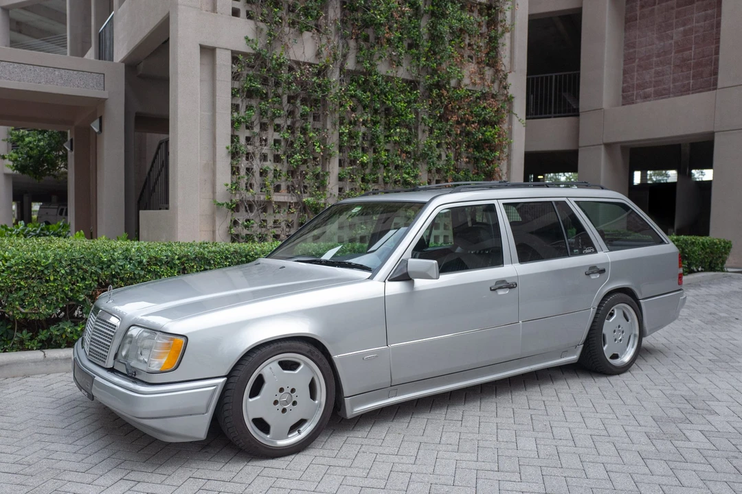 1994 Mercedes-Benz W124 E-Class - Image 10 of 31