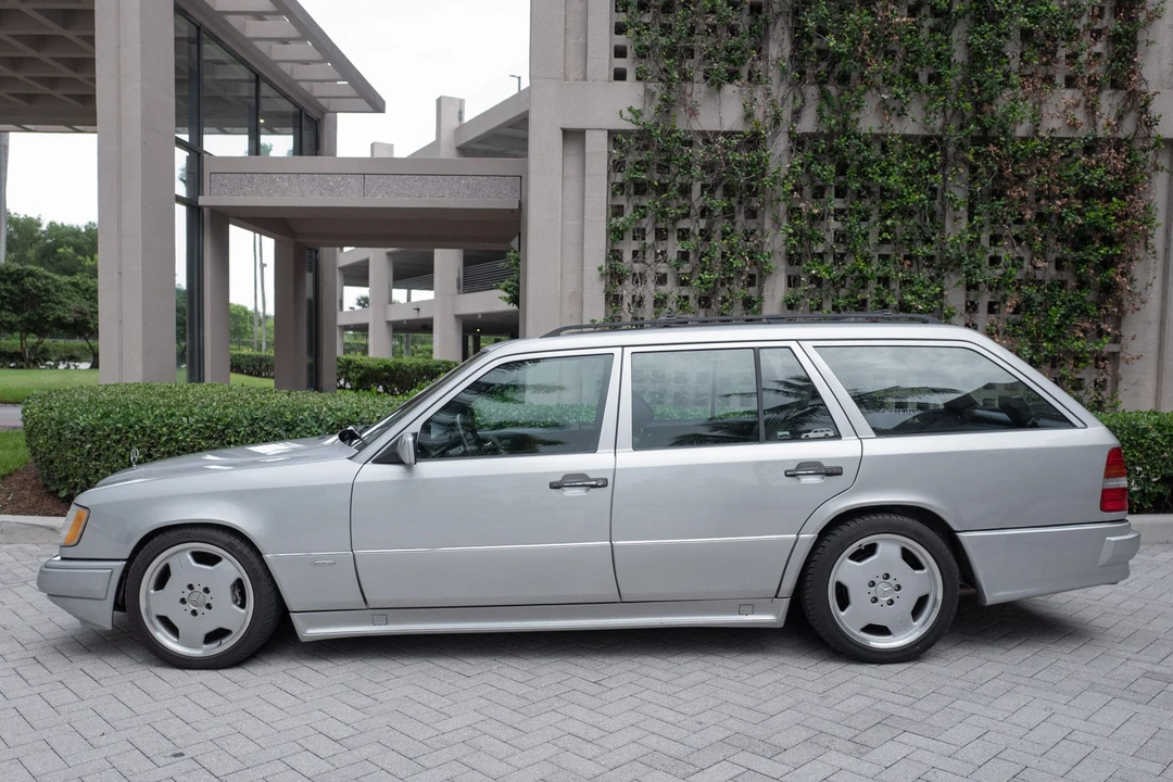 1994 Mercedes-Benz W124 E-Class - Image 11 of 31