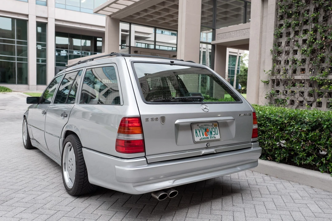 1994 Mercedes-Benz W124 E-Class - Image 13 of 31