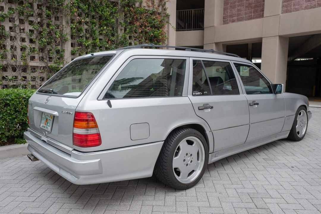 1994 Mercedes-Benz W124 E-Class - Image 14 of 31