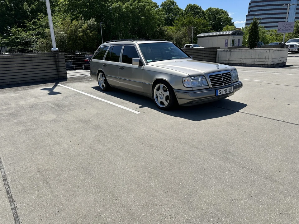1994 Mercedes-Benz W124 E-Class - Image 15 of 31