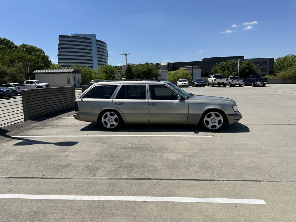 1994 Mercedes-Benz W124 E-Class - Image 19 of 31